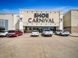 Exterior of front of Shoe Carnival building apart of Southloop Crossing