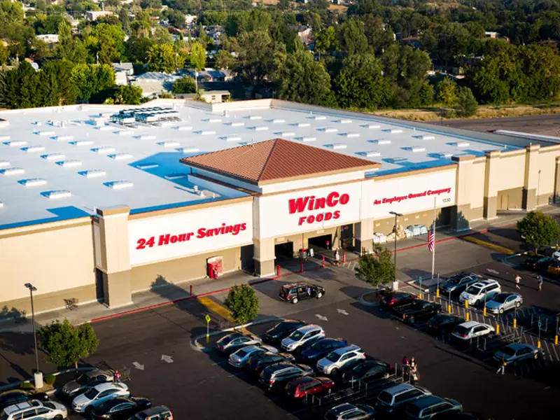 Exterior aerial view of WinCo building apart of Alameda Plaza