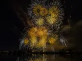 Exterior yellow fireworks at night in Idaho Falls during the Melaleuca Freedom Celebration