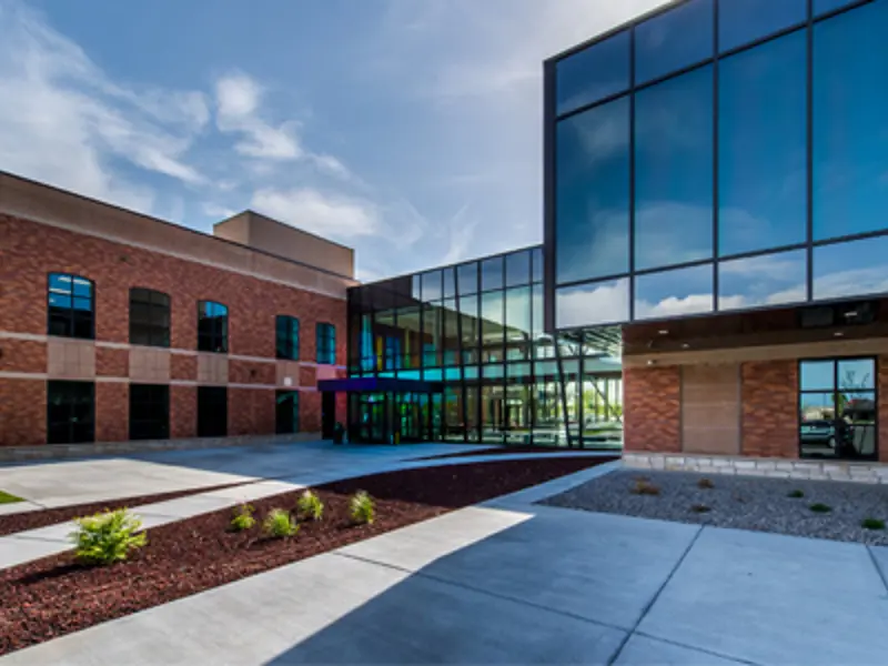 Exterior of front of Snake River Landing office area and space