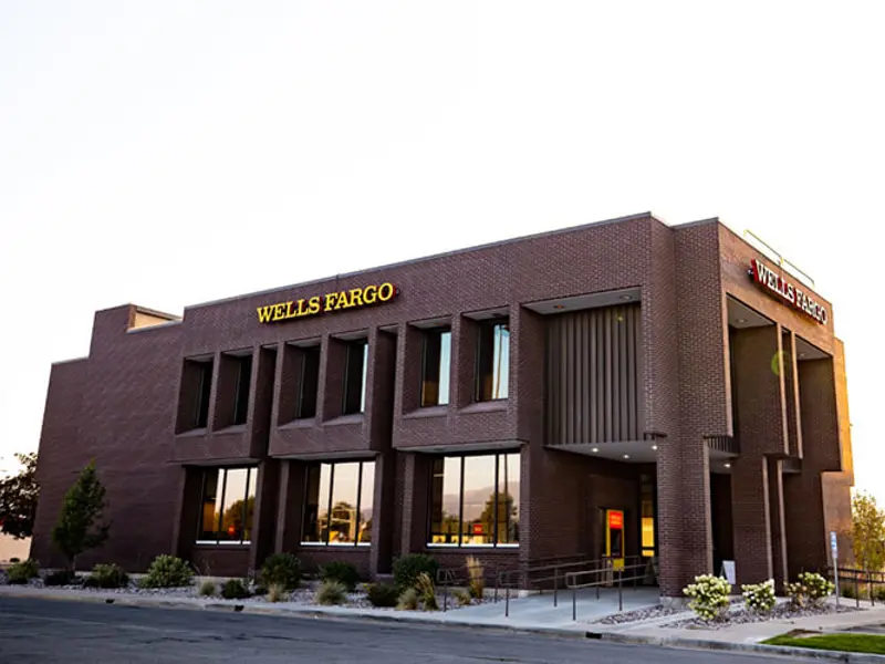Exterior view of Wells Fargo building apart of Alameda Plaza